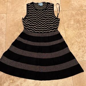CeCe Black and Cream Chevron Knit